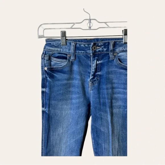 0857. KANCAN DENIM JEANS SIZE 24 DISTRESSED‎ WITH SHARK BITE HEM - Picture 3 of 10